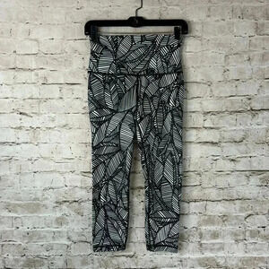 Lululemon Women's Size 4 Wunder Under Crop Rolldown Banana Leaf Black White Yoga